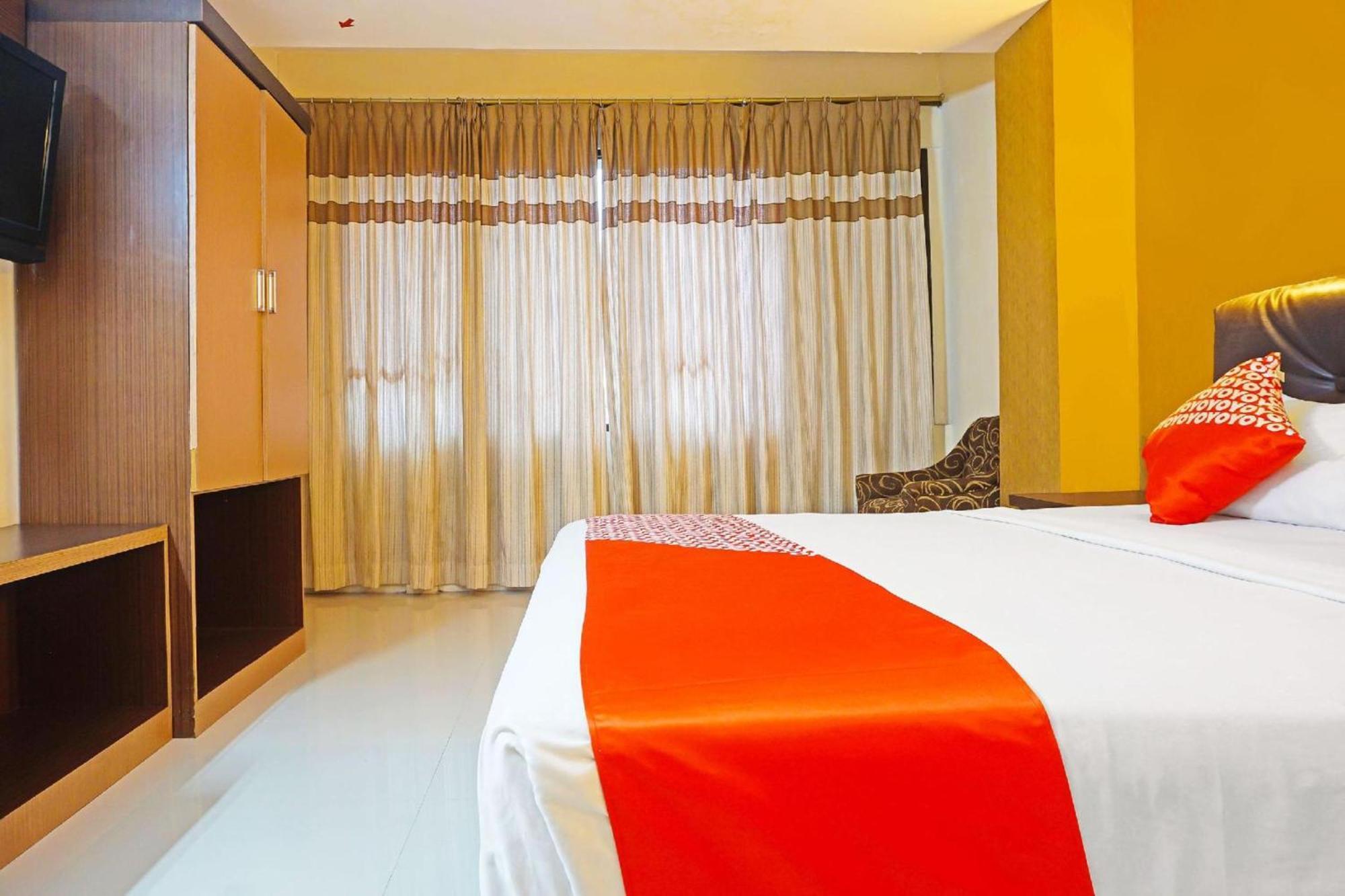 Collection O Losari Near Pantai Losari Formerly Hotel Grand Populer Makassar Dış mekan fotoğraf